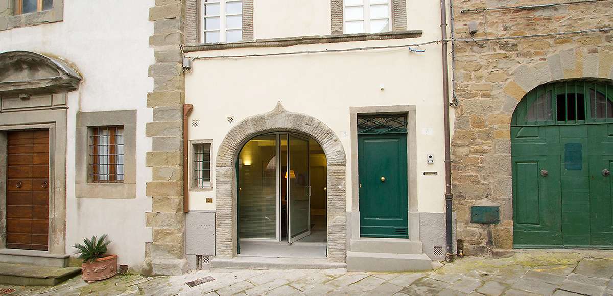 Il Portale - apartments in the historic centre - Cortona Tuscany